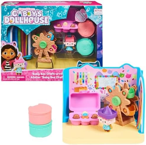 Gabby et la Maison Magique - Gabby Dollhouse - Pièce Atelier Bébé Boîte - 1 Figurine + Accessoires - Dessin Animé Jouet Maison De Poupée - Jouet Enfant 3 Ans Et +